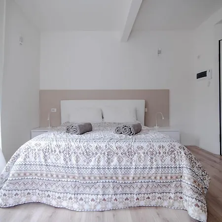 Above George Appartement *