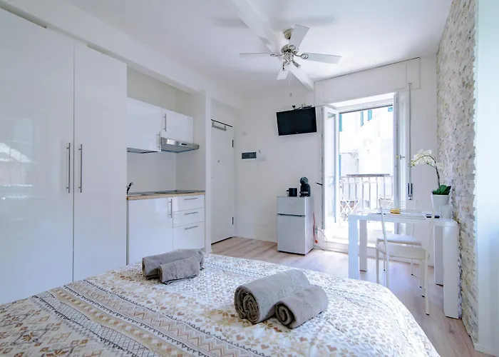 Above George דירה לאליו