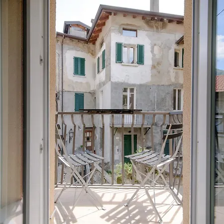 Above George * ラーリオ