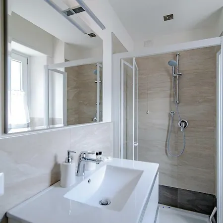 דירה Casa Above George
