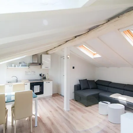 Above George アパート ラーリオ